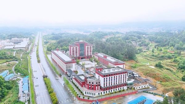 贵州仁怀：重点项目加速投产 助力白酒产业高质量发展