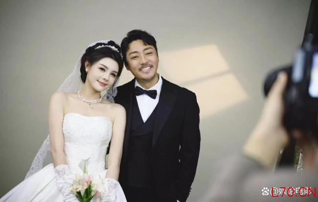众星祝贺赵达杨小夕结婚 低调婚讯引关注