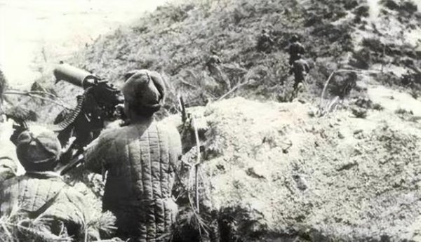 毛岸英牺牲70年，彭德怀114字绝密电报被公开，揭开英雄牺牲真相