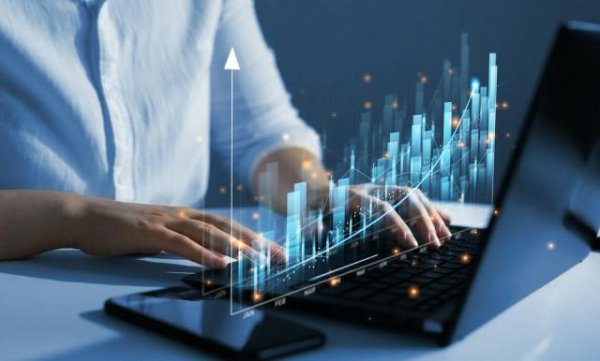 联储证券将与大股东、原董事长对簿公堂，2025年巨亏30亿！大股东“抽血”资金成坏账